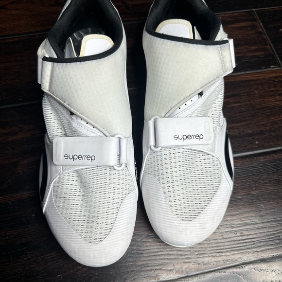 Nike men’s cycle shoes sneakers white and black athletic - Picture 2 of 4